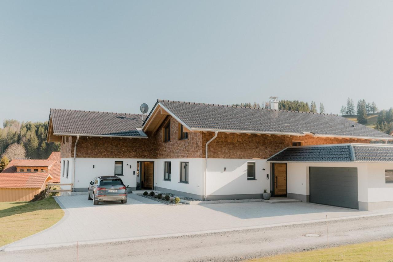 Allgäu-Chalets-Niso Waltenhofen Exterior foto